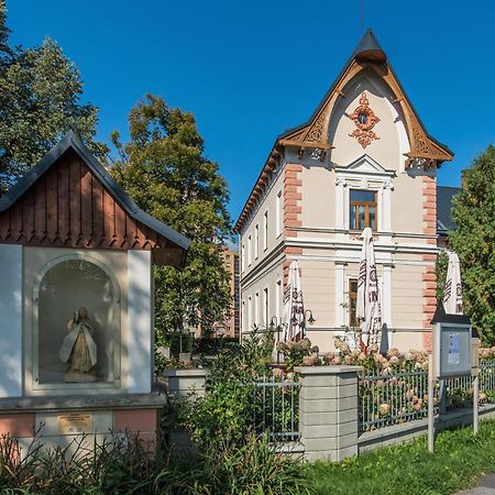 Penzion Vila Machu Kopřivnice المظهر الخارجي الصورة