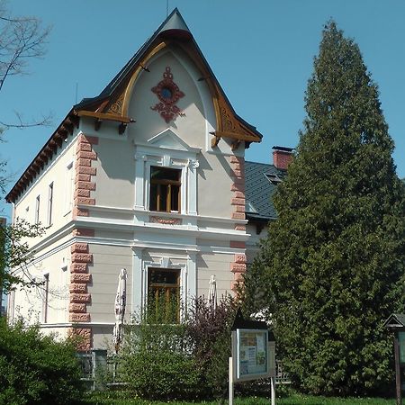 Penzion Vila Machu Kopřivnice المظهر الخارجي الصورة