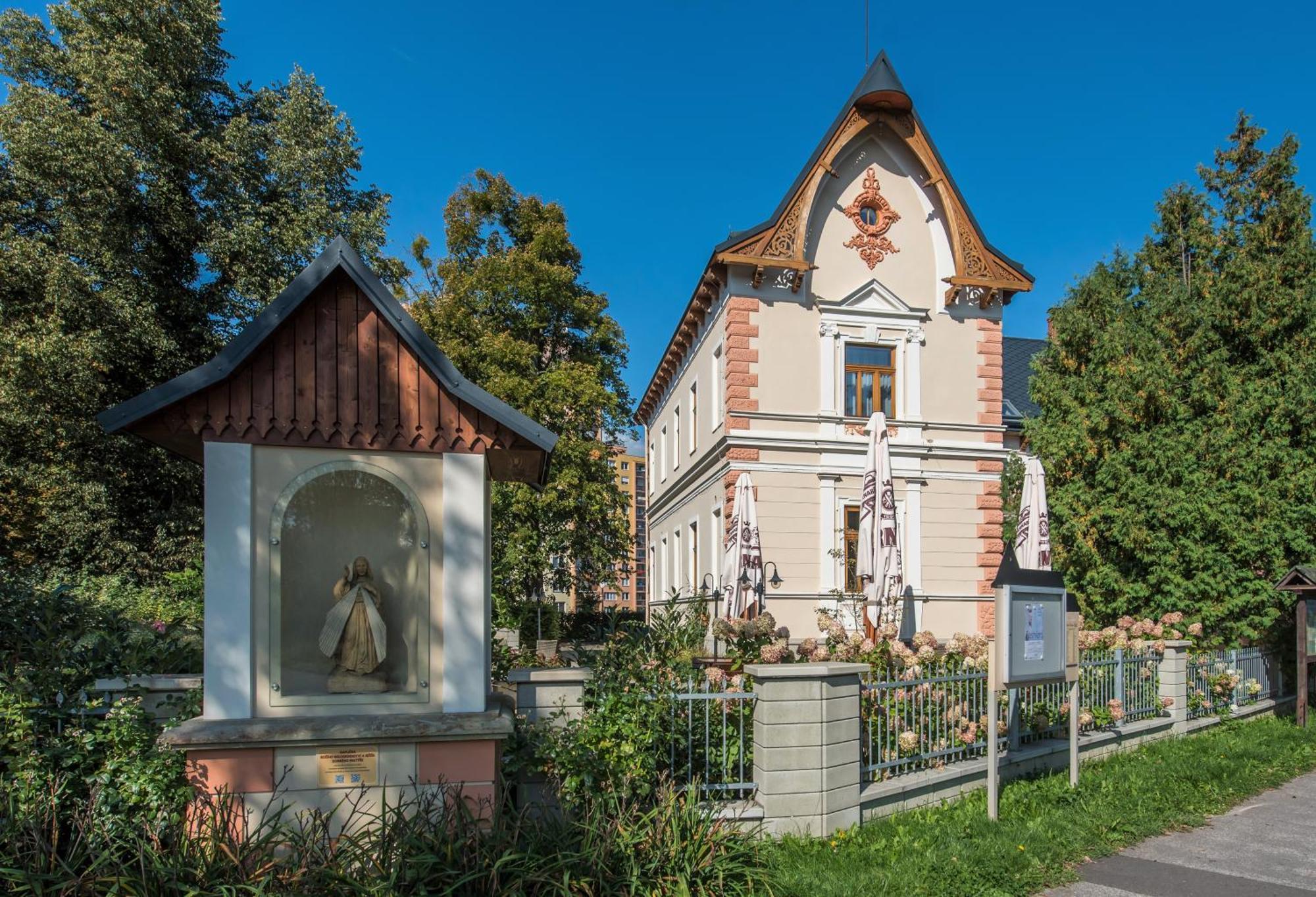 Penzion Vila Machu Kopřivnice المظهر الخارجي الصورة