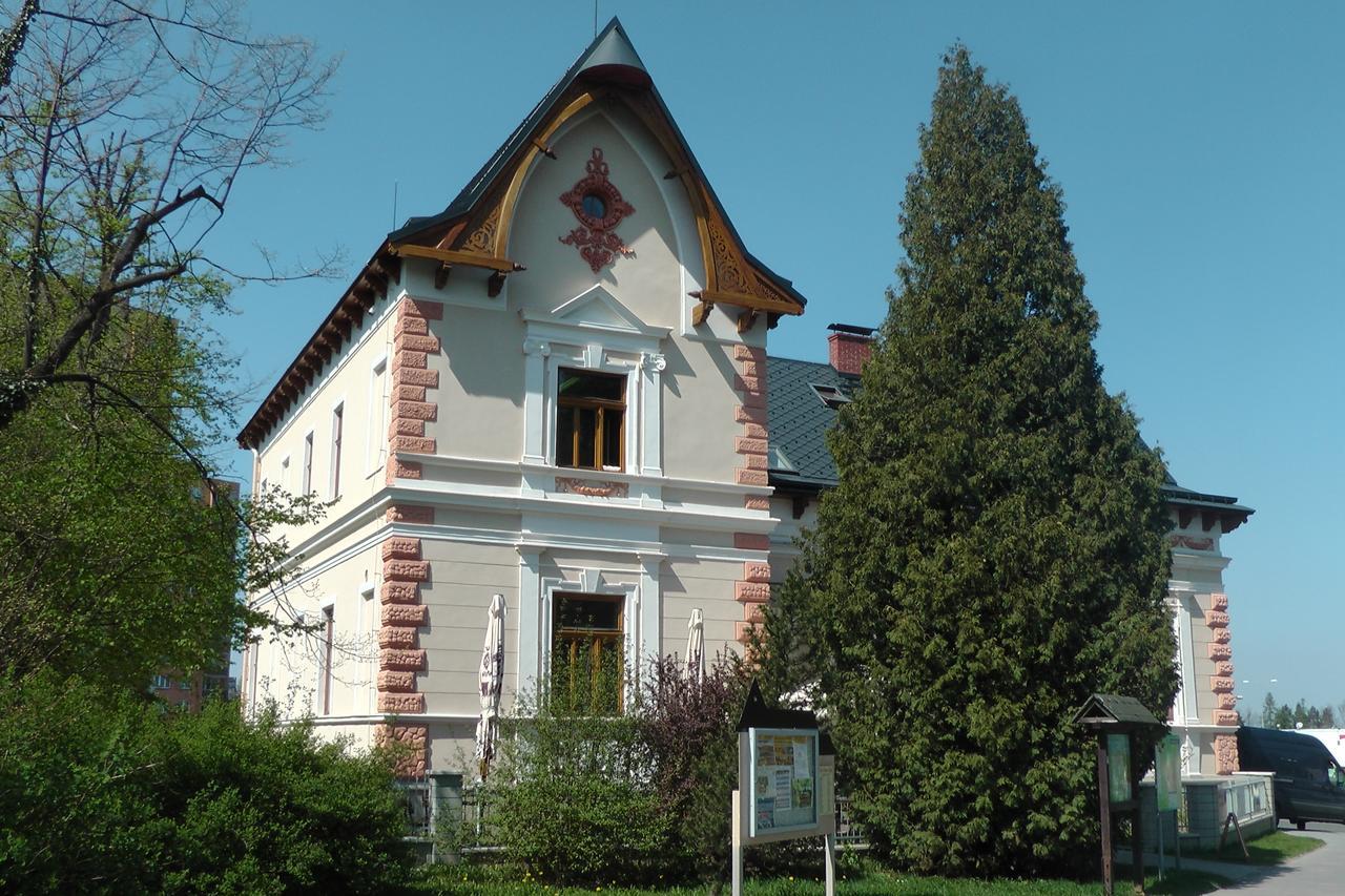 Penzion Vila Machu Kopřivnice المظهر الخارجي الصورة
